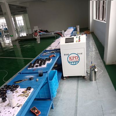 Máquina para distribuir resina epoxi de adhesivo para sensores electrónicos de precisión