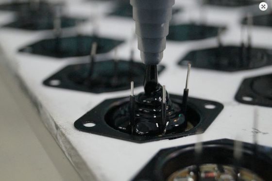 Se proporcionó un video de inspección de salida de la máquina de dosificación de poliuretano 2k para colocar el sensor de estacionamiento