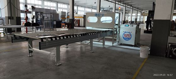 Las partes electrónicas de la máquina de pulverización de adhesivos de PU para paneles de acero inoxidable