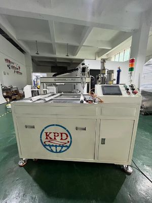 Máquina de distribución de resina epoxi de pegamento PU tipo 2C para transformadores de corriente de núcleo dividido