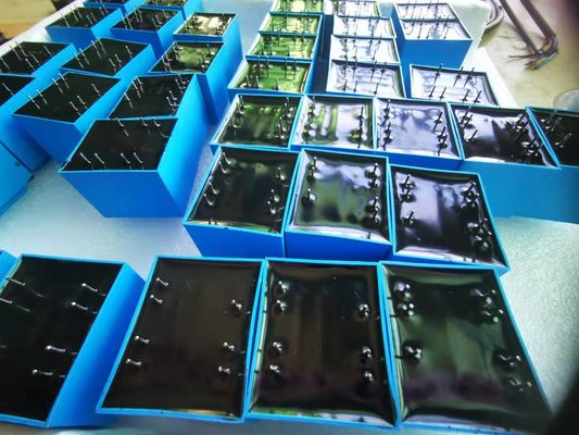 Máquina de distribución de mezcla de resina de 2 componentes para la colocación en macetas de pegamento AB y compuestos de silicona