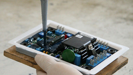 Máquina de mezclar y colocar en macetas para encendedores electrónicos